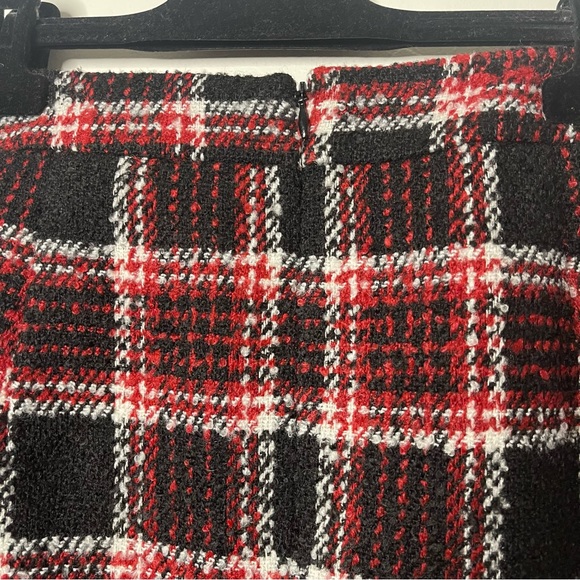 ASOS Miss Selfridge Boucle 90’s Mini Plaid Skirt - Picture 7 of 10